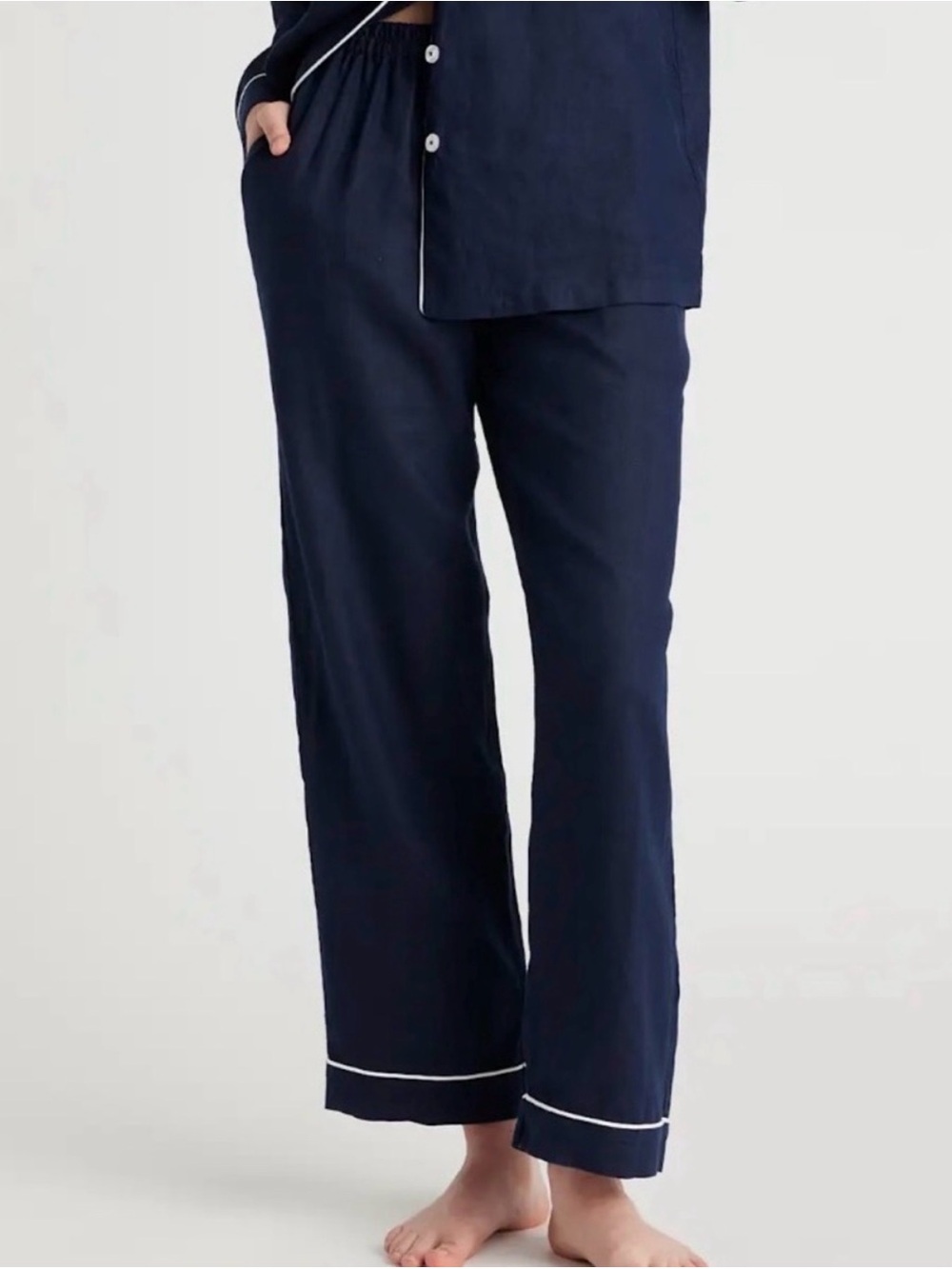 Quince Navy Linen Pajama Pants with White Piping